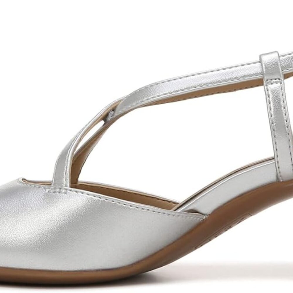 Naturalizer Women's Tahira Strappy Slingback Low Heel Pointed Toe Pump 8..5 - Picture 2 of 4